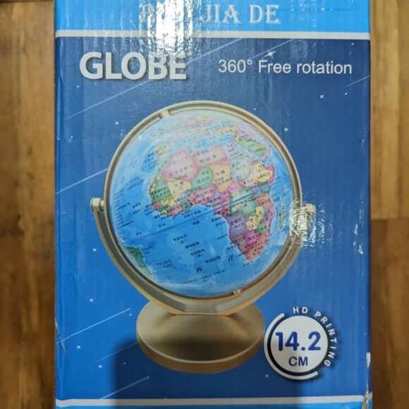 Brand new 360 degree rotating globe, educational gift - Picture 2 of 2